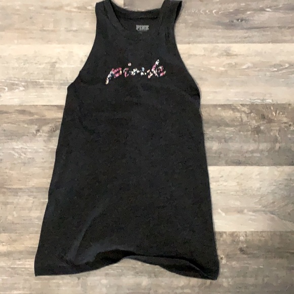 Vs pink tank - Picture 1 of 2